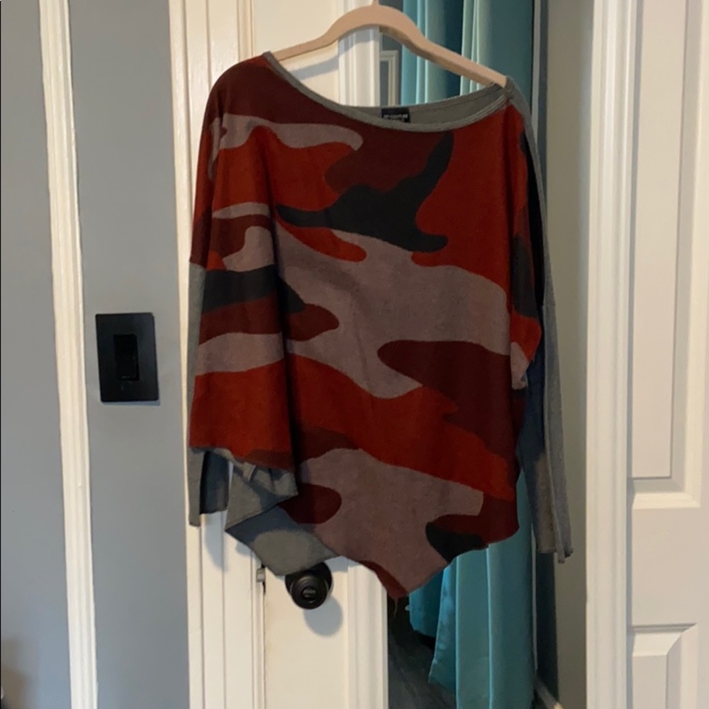 Go couture asymmetrical fleece top